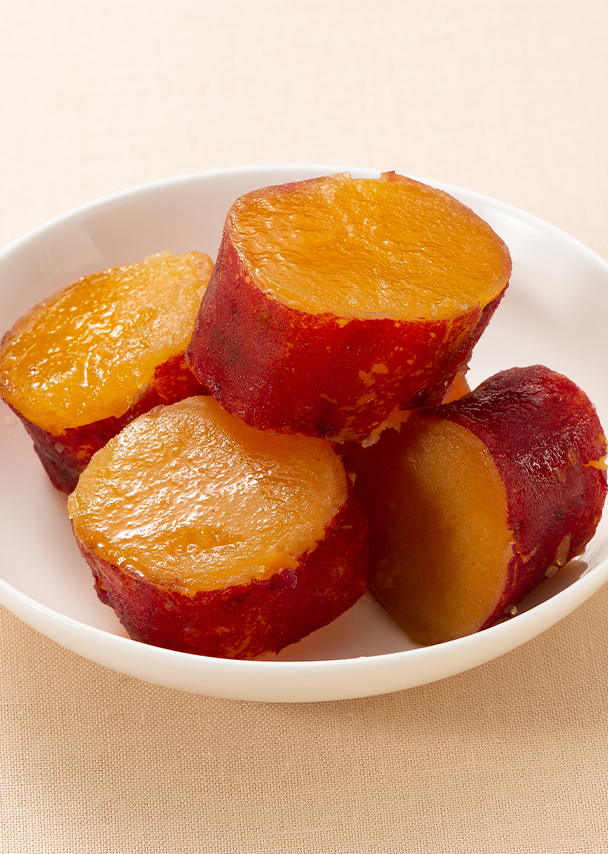 和風おかず お惣菜 和惣菜 カネハツ 12個セット 常温保存 たたきごぼう たけのこ土佐煮 さつまいも甘煮 具だくさんひじき煮 椎茸の含め煮 れんこん金平 こんにゃく牛蒡 定番和惣菜 大容量サイズ お取り寄せグルメ 保存食 非常食 備蓄食 さつまいも甘煮 | カネハツの商品情報 | お豆を中心としたつくだ煮・お惣菜とおせち | おいしいかんどうずっといつまでも カネハツ食品株式会社