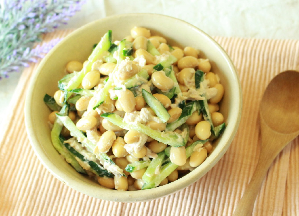 蒸し大豆とツナきゅうりのサラダ おすすめアレンジレシピ お豆を中心としたつくだ煮 お惣菜とおせち おいしいかんどうずっといつまでも カネハツ食品株式会社