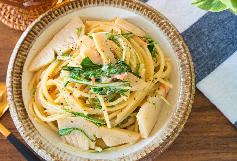 レンジで簡単！<br />
たけのこサラダと水菜のパスタ